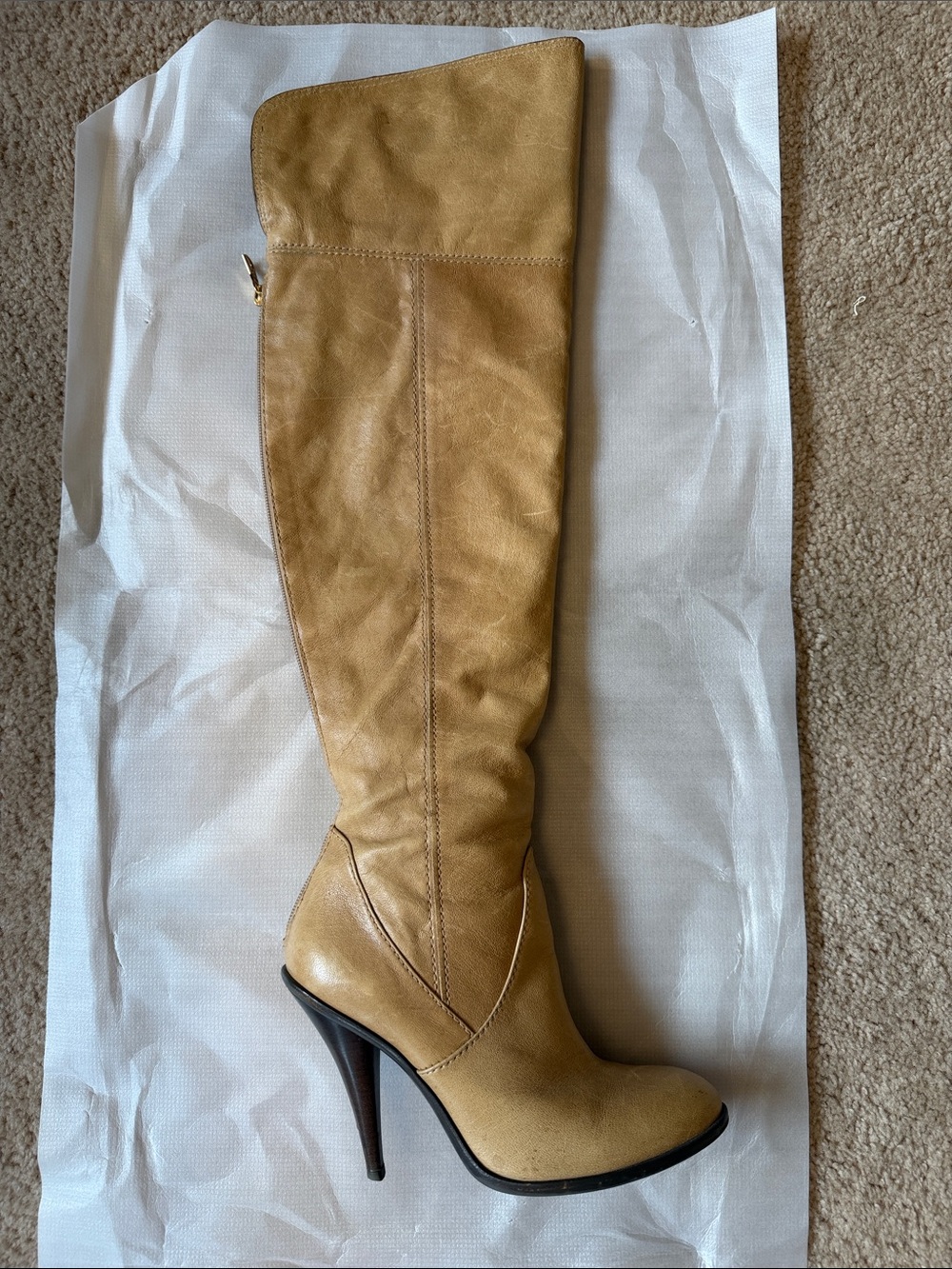 Vintage never worn BCBG Knee-High Tan Leather Stiletto Boots